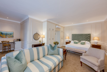 The Claremont Room 11 7