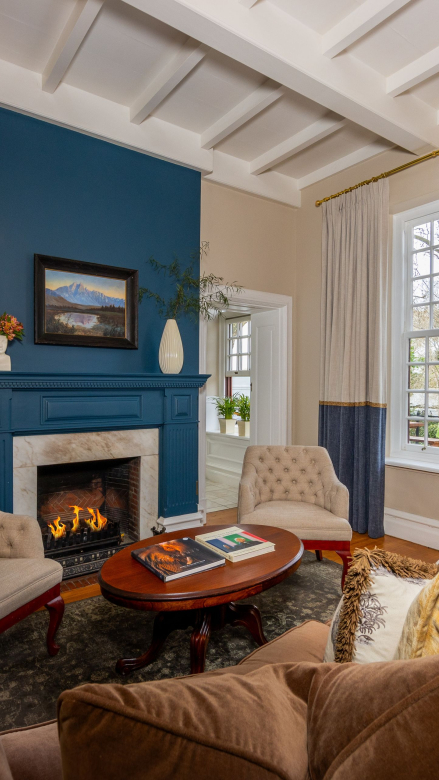 The Claremont Lounge 1