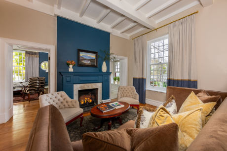 The Claremont Lounge 1